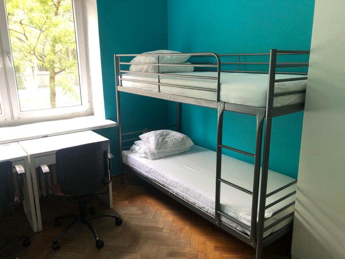 Student-house Kazimierzowska * Warschau